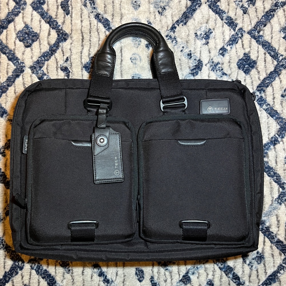 TUMI T-Tech Network T-Pass Slim Laptop Briefcase 58516D Travel No Shoulder Strap